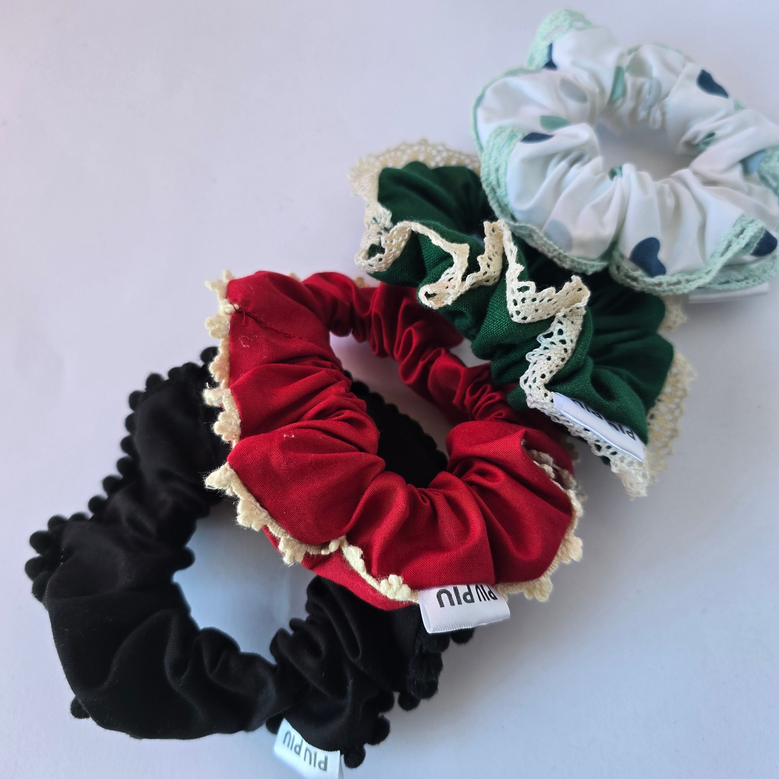 Scrunchie com renda